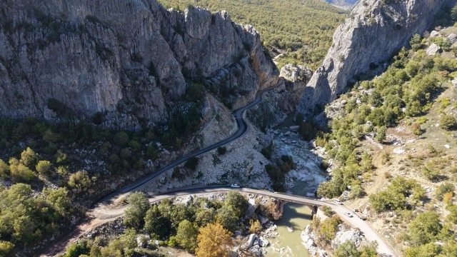Alanya Belediyesi’nden 5 mahalleye 32 kilometrelik asfalt yatırımı