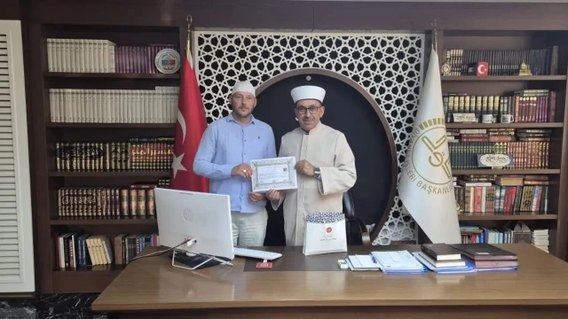 Alanya’da Alman vatandaşı Müslüman oldu, Ahmet ismini aldı