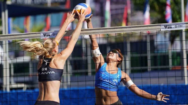 Alanya’da plaj voleybolu şöleni tamamlandı