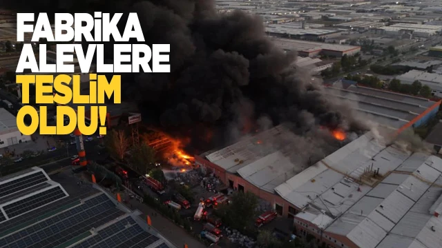 Alevlere teslim olan fabrika yangını havadan görüntülendi
