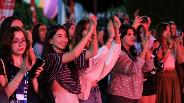 ALKÜ’lü öğrenciler yeni döneme şenlikle başladı