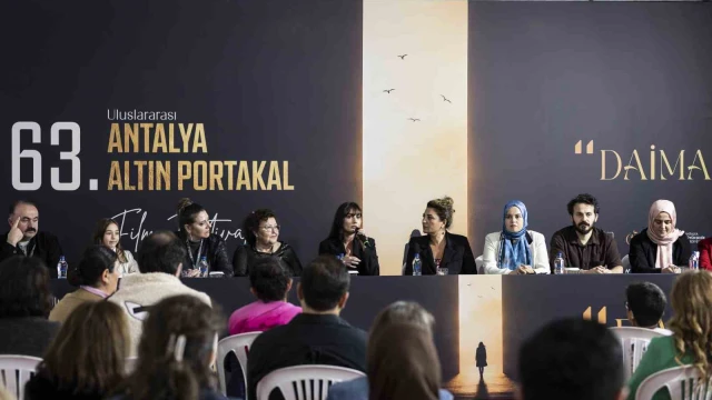 Altın Portakal’da iki film daha seyirciyle buluştu