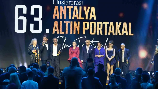 Altın Portakal’da onur ve emek ödülleri sahiplerini buldu