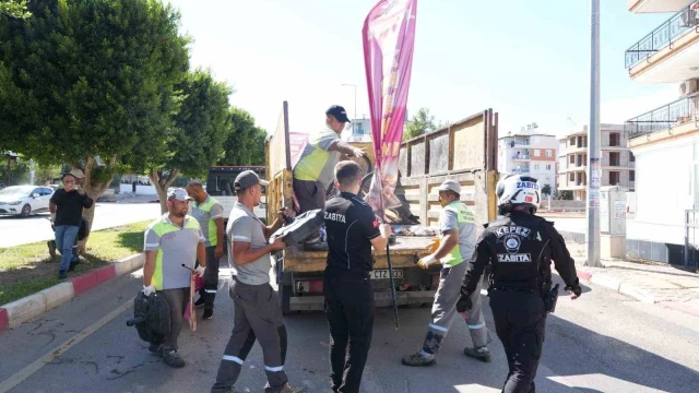 Antalya’da yol ve kaldırım işgallerine müdahale