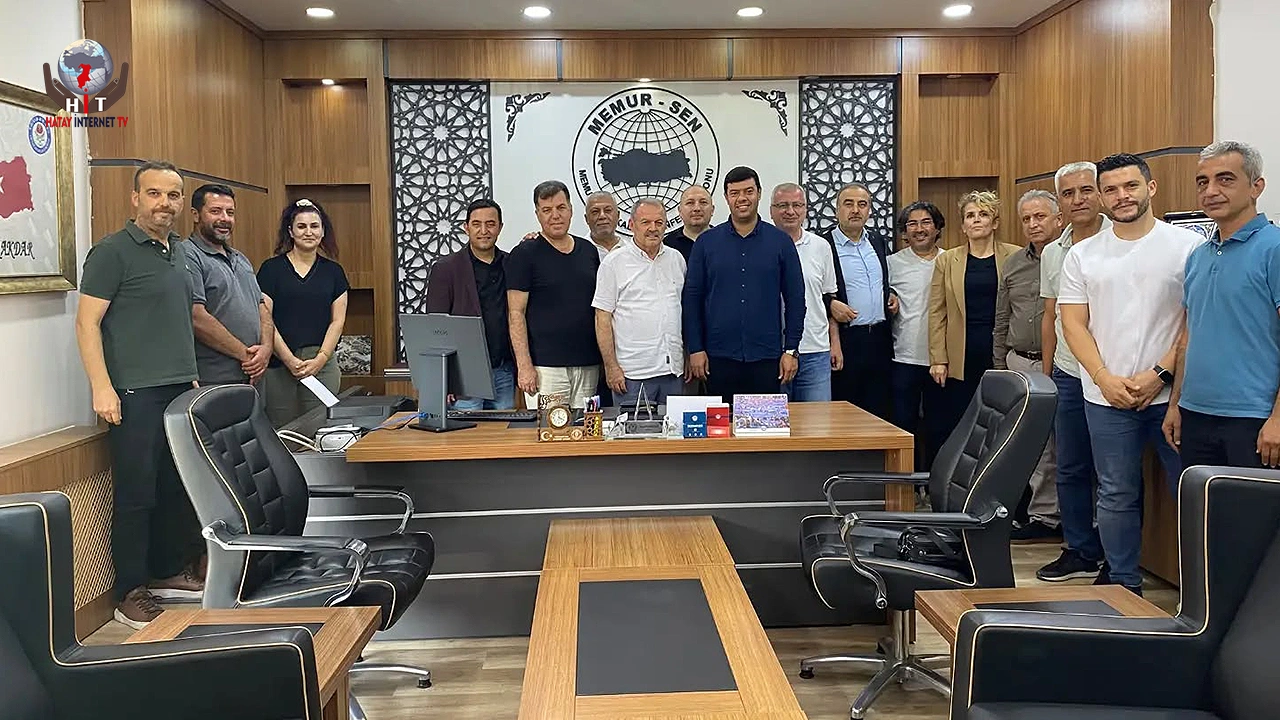 BAYRAKDAR, ANTAKYA’DA KONGRE DELEGELERİYLE BULUŞTU