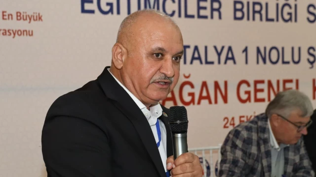 Eğitim-Bir-Sen Antalya’da Eyüp Bülent Miran güven tazeledi