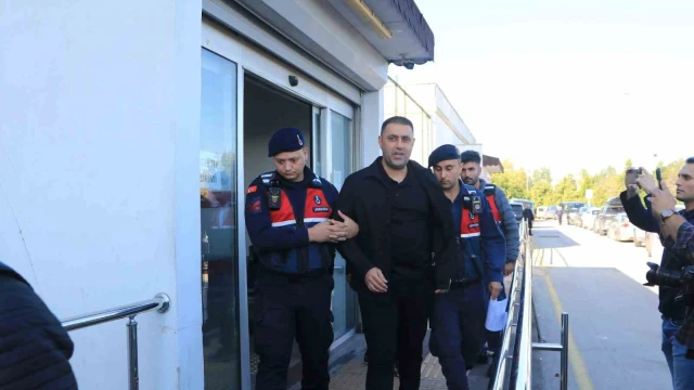 Emrah Kozay sağlık kontrolünden geçirilerek jandarmaya götürüldü