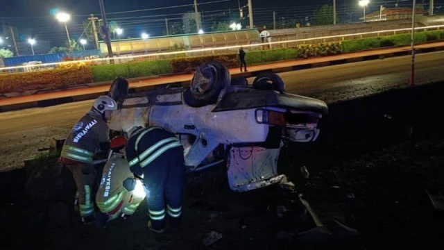 İskenderun’da otomobil takla attı: 3 yaralı