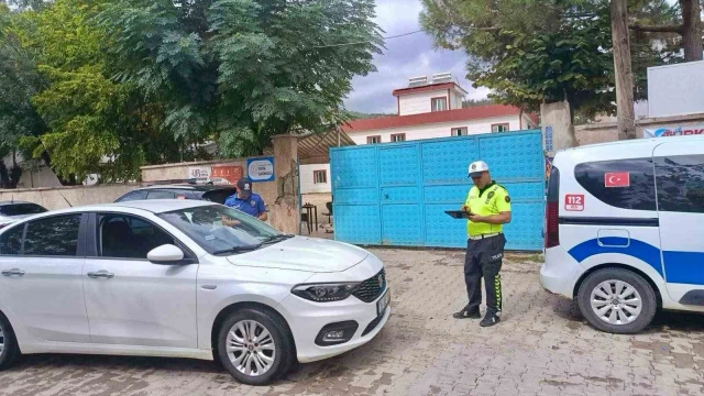 Kahramanmaraş’ta okul önlerinde denetim, bin 646 kişi sorgulandı