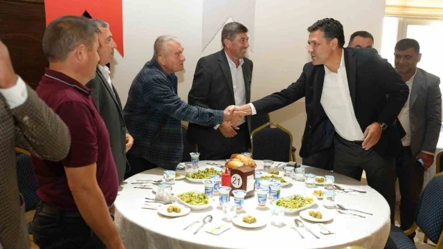 Kozan’da muhtarlar aynı sofrada buluştu