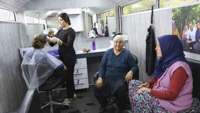 Mersin’de mobil kuaför hizmeti 40 bin 100 kişiye ulaştı