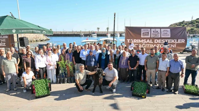 Mersin’de üreticilere makine, fide ve hayvan desteği