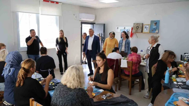 Serik Halk Eğitimi Merkezi COP31 için el emeği ürünler hazırlıyor