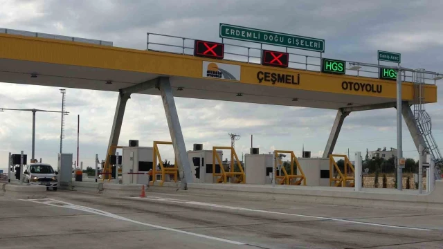 Ulaşıma açılan ’Çeşmeli-Kızkalesi Otoyolu’ndan ilk günde 17 binden fazla araç geçti
