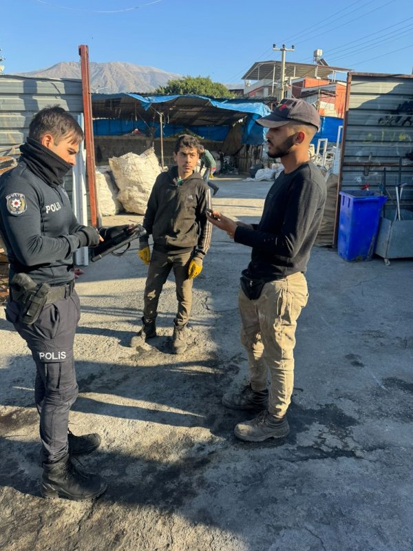 İskenderun’da hurdacılara denetim