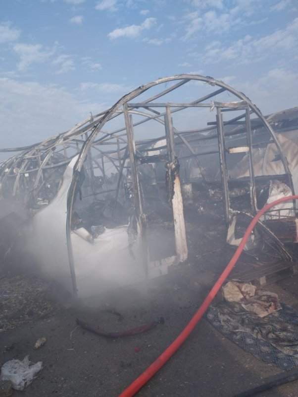 Hatay’da konteyner kentte yangın: 4 konteyner yandı