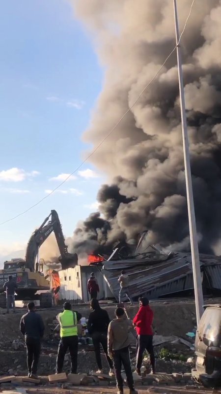 Konteyner yatakhane alevlere teslim oldu