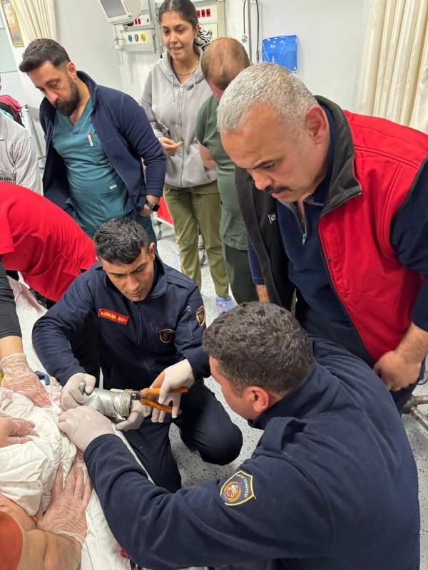 2 yaşındaki çocuk elini kıyma makinesine kaptırdı