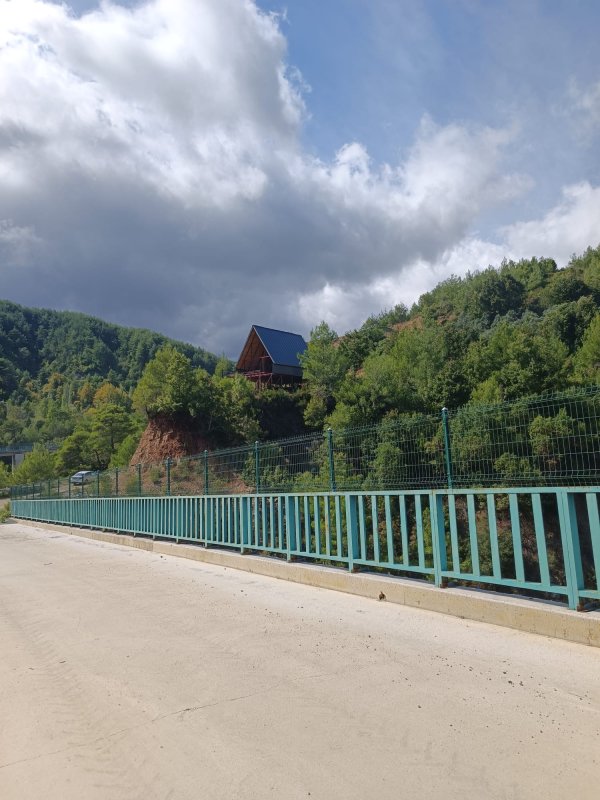 HATAY’DA KAÇAK YAPI KRİZİ  SAMANDAĞ BÜYÜKOBA’DA HUKUKİ ÇIKMAZ