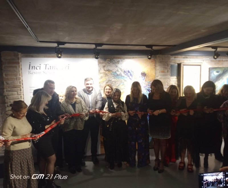 İNCİ TANELERİ SERGİSİ ZİYARETE AÇILDI