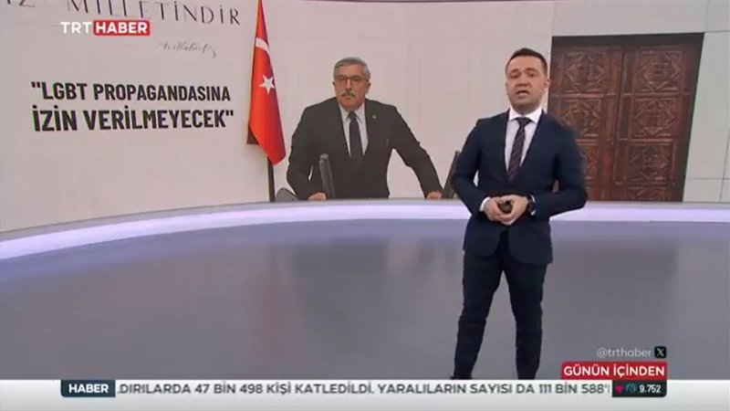 DİJİTAL TEHLİKELERE KARŞI HAREKETE GEÇİYORUZ Türkiye Büyük Millet Meclisi (TBMM) Dijital Mecralar Komisyonu Başkanı ve AK Parti Hatay Milletvekili Hüseyin Yayman, dijital mecralar üzerinden yayılan LGBT propagandasına karşı harekete geçeceklerini açıkladı. Yayman, dijital platformlarda gençleri ve aile yapısını tehdit eden içeriklere karşı ciddi önlemler alacaklarını belirtti. DİJİTAL BAĞIMLILIK VE LGBT PROPAGANDASINA KARŞI MÜCADELE Gündeme ilişkin değerlendirmelerde bulunmak üzere TRT Haber'e konuk olan Milletvekili Hüseyin Yayman, dijital bağımlılığın ve sosyal medyada yayılan LGBT propagandasının Türk toplumunun geleneksel ve milli değerlerine zarar verdiğini ifade etti. Yayman, konuyla ilgili olarak şunları söyledi: "TRT Haber’in bu konudaki duyarlılığına ve milletin sesi olmasına şükranlarımı sunuyorum. Cumhurbaşkanımız Recep Tayyip Erdoğan da bugün bir eğitim külliyesinin açılışında bu önemli konuya değindi. Dijital bağımlılık, gençlerimizin geleceğini ve ruhunu tehdit eden ciddi bir meseledir. Gençlerimizi olumsuz etkileyen uygulamaları kesinlikle tasvip etmiyoruz. Bu konuda tavrımız net: Gerekirse yasak getireceğiz, band daraltacağız, ticaret yasağı uygulayacağız ve reklam yasakları koyacağız. Eğer yasal bir düzenleme gerekiyorsa, TBMM’de bu konuda gereğini yapacağız. Cinsiyetsizleştirme ve LGBT propagandasının sosyal medya aracılığıyla yayılması, gençlerimizin geleceğinin çalınması anlamına geliyor. Türk toplumunun milli değerlerine, örf ve adetlerine uymayan bu tür içeriklerin yayılmasına son vereceğiz." AİLELERİN TALEPLERİNE CEVAP: ULUSAL GÜVENLİK MESELESİ Ailelerden bu konuda çok sayıda şikayet geldiğini vurgulayan Yayman, çocukların ve gençlerin sosyal medya aracılığıyla tehlikelere açık hale getirildiğini belirtti. Dijital mecraların bu konuda daha sorumlu hareket etmesi gerektiğini vurgulayan Yayman, sözlerini şöyle sürdürdü: "Bu mesele artık bir ulusal güvenlik sorunu haline gelmiştir. Dijital mecralar ve sosyal medya platformları kendilerine çeki düzen vermek zorundadır. Ne yazık ki çok genç yaşta çocuklarımız ve kızlarımız, sosyal medya bağımlılığı nedeniyle ailelerinden kopuyor, boşanmalar artıyor, aile bağları zayıflıyor. Özellikle sanal kumar gibi içerikler masum bir oyun sitesi gibi görünüyor; ancak chat odaları ve gizli platformlarda çocuklarımızın kişisel verileri ele geçirilerek şantaj mekanizmaları devreye sokuluyor. Bu durum, çocukları intihara sürükleyebilecek bir tehdit haline gelmiş durumda. Dolayısıyla, bizim bu konudaki duruşumuz net. Ne gerekiyorsa yapacağız." ABD VE AB UYGULAMALARI ÖRNEK ALINACAK TBMM Dijital Mecralar Komisyonu’nun bu konuda ilgili bakanlıklarla görüşerek ve uzmanlardan destek alarak uluslararası örnekleri inceleyeceğini belirten Yayman, özellikle ABD ve Avrupa Birliği'nde uygulanan düzenlemeleri göz önünde bulunduracaklarını söyledi. "Sosyal medyada ve dijital mecralarda hiçbir kural ve sınır tanımadan LGBT propagandası ve cinsiyetsizleştirme faaliyetlerinin yürütülmesine asla izin vermeyeceğiz. Gençlerimizi ve aile yapımızı hedef alan üst aklı biliyor ve tanıyoruz. Ailelerimiz bu konuda bizden adım atmamızı bekliyor. Biz de üzerimize düşeni yapmaya hazırız. TBMM olarak, dijital mecralarda denetimleri artıracak ve yasal düzenlemeleri hızlandıracağız." SONUÇ VE YAPILACAK ÇALIŞMALAR Hüseyin Yayman’ın açıklamaları, dijital platformlardaki içeriklere yönelik daha katı önlemler alınacağının sinyalini verdi. Önümüzdeki dönemde TBMM Dijital Mecralar Komisyonu’nun, sosyal medya ve internet platformlarıyla ilgili yeni düzenlemeler getirmesi bekleniyor. Reklam yasakları, band daraltmaları, içerik denetimleri ve çeşitli kısıtlamalar, hükümetin dijital mecralardaki tehditleri en aza indirme hedefinin bir parçası olacak. Özellikle ailelerden gelen yoğun talepler doğrultusunda, çocukların korunmasına yönelik yasal ve teknik düzenlemelerin hızlandırılması gündemde. TBMM’de konuyla ilgili yapılacak görüşmelerin ardından, gerekli adımların atılması bekleniyor. Dijital mecralarla ilgili yeni düzenlemeler kamuoyunun gündeminde önemli bir yer tutmaya devam edecek.