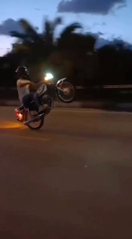 Hatay'da akrobatik hareketler yapan motosikletliye 5 bin 179 TL ceza