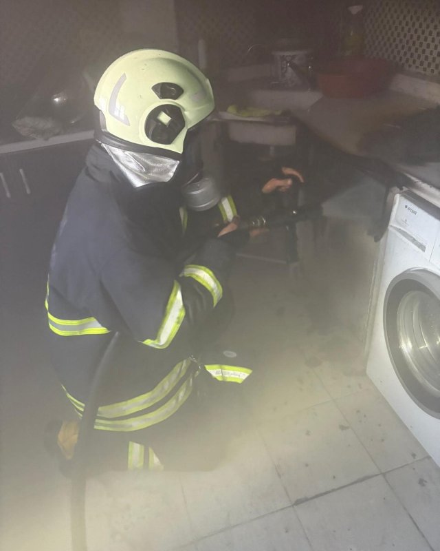 İskenderun’da ev yangını