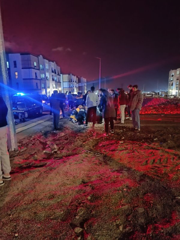 Otomobille çarpışan motosikletin sürücüsü yaralandı