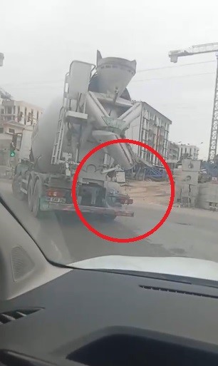 Yola beton döken mikser sürücüsüne para cezası uygulandı