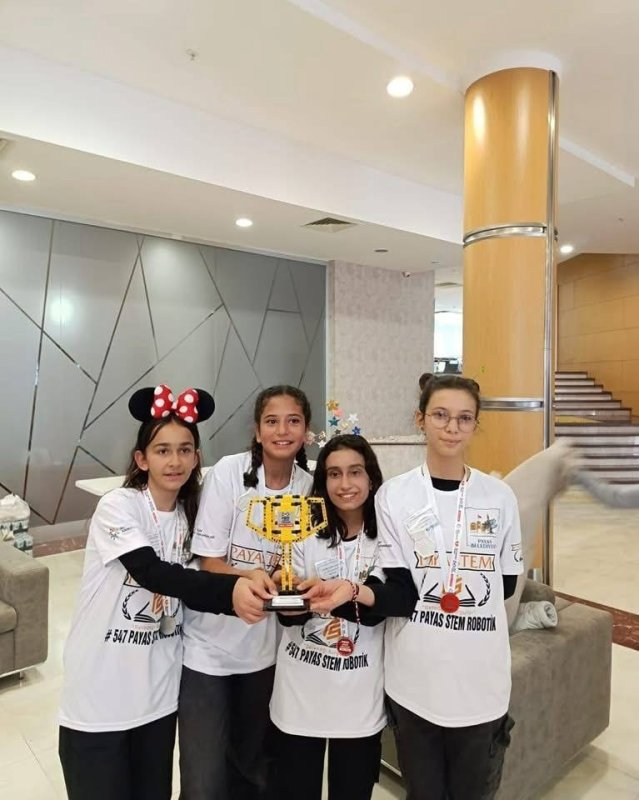 547 PAYAS STEM ROBOTİK TAKIMI TURNUVA ŞAMPİYONU!