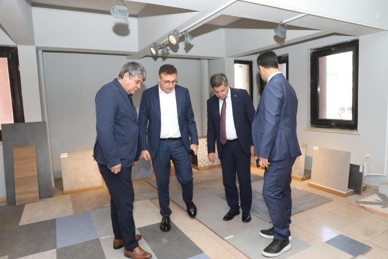 BAŞKANLAR İLÇELERİ İÇİN GÜÇBİRLİĞİ YAPTI