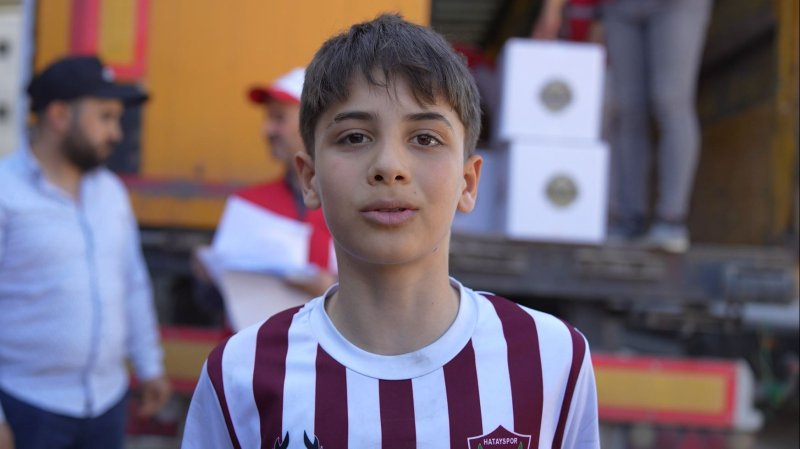 İŞ İNSANI SERDAR ÖZYURT HATAYLILARIN YÜZÜNÜ GÜLDÜRDÜ