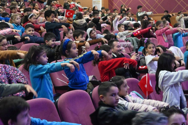 BELEN’DE ÇOCUKLAR GÖNÜLLERİNCE EĞLENDİ