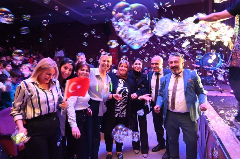 BELEN’DE ÇOCUKLAR GÖNÜLLERİNCE EĞLENDİ