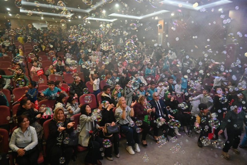 BELEN’DE ÇOCUKLAR GÖNÜLLERİNCE EĞLENDİ