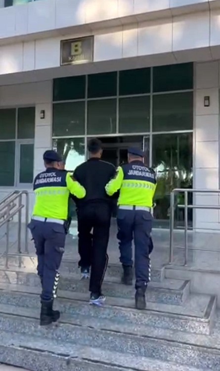 Suç makinası hırsızlar telefon sinyali takip edilerek yakalandılar