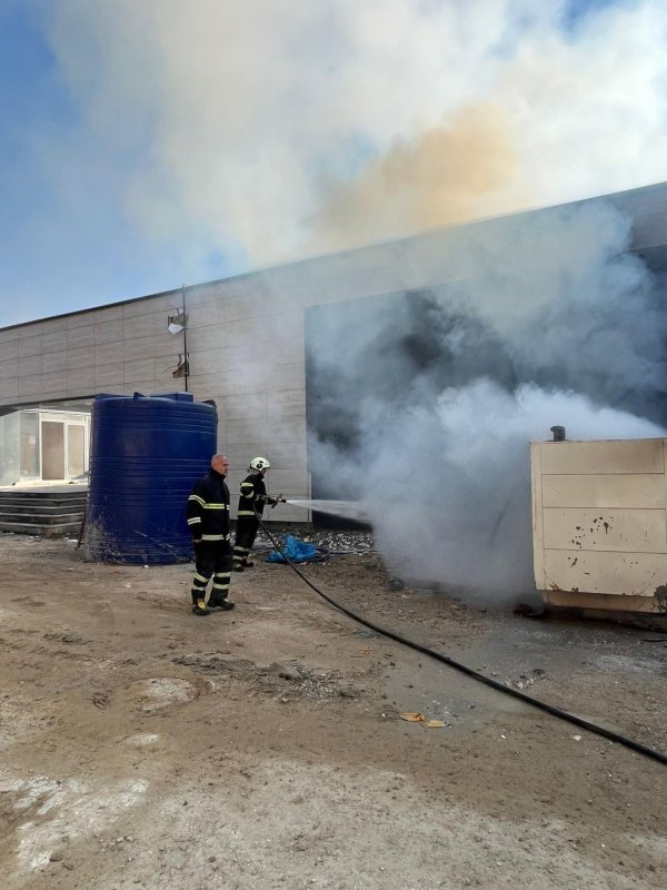 Jeneratör alevlere teslim oldu