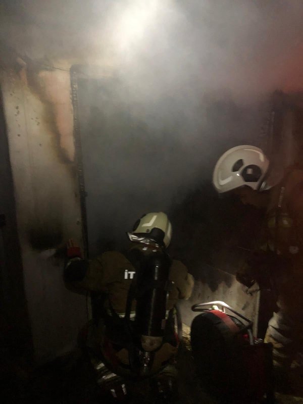  İskenderun’da ev yangını büyümeden söndürüldü