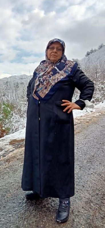 Yaşlı kadını altınları için darp edip, ağır yaraladılar