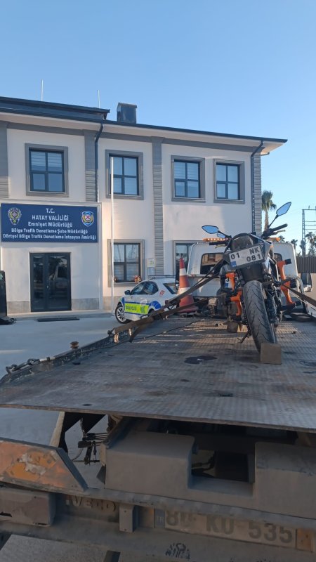 Paylaşım yapmak için trafiği tehlikeye atan sürücüye 46 bin TL ceza uygulandı