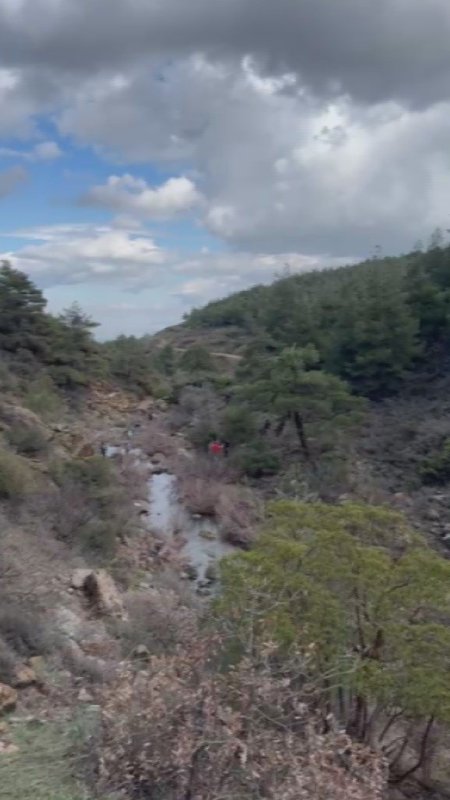 Evin penceresinden kaçarak sırra kadem basan gençten 19 gündür haber alınamıyor