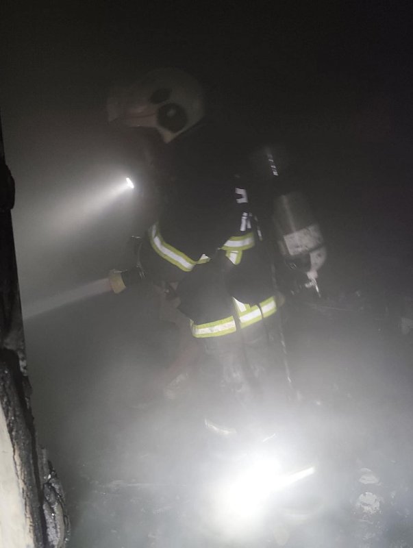 Defne'de apartman dairesinden alevler yükseldi