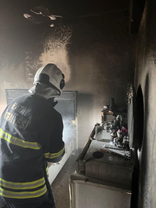 Antakya'da ev yangını