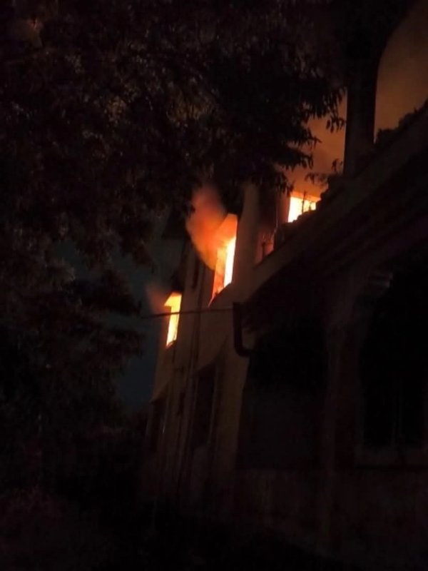 Reyhanlı'da ev yangını