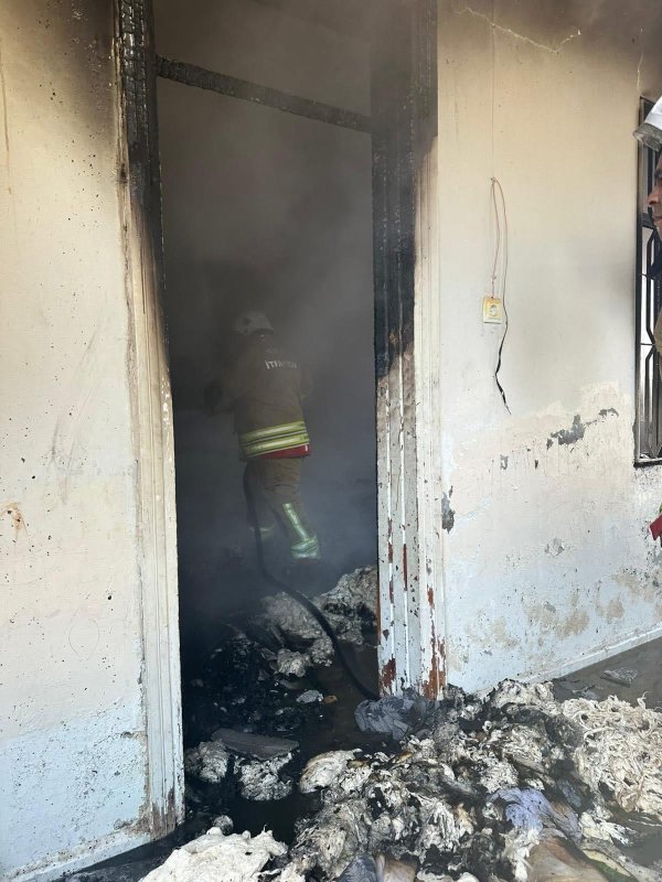 Reyhanlı’da müstakil ev alevlere teslim oldu