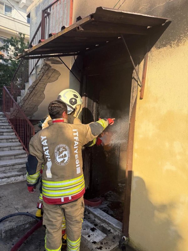 Antakya'da ev yangını