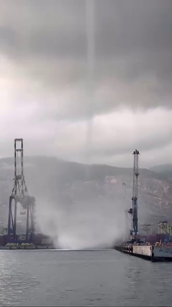 İskenderun Körfezi’nde oluşan hortum cep telefonu kamerasına yansıdı