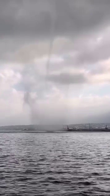 İskenderun Körfezi’nde oluşan hortum cep telefonu kamerasına yansıdı