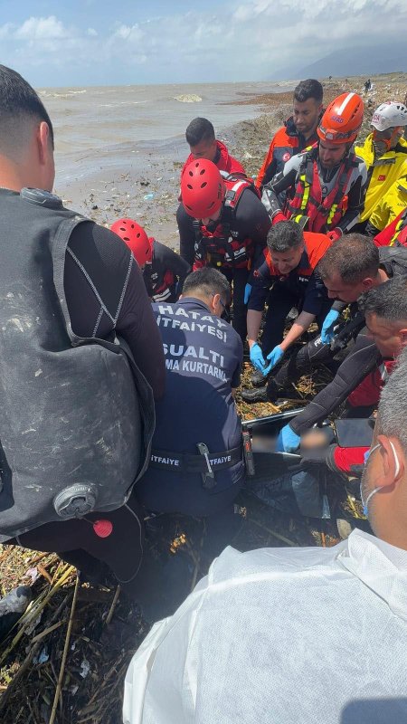  Asi Nehri'yle Akdeniz'in buluştuğu noktada ceset bulundu