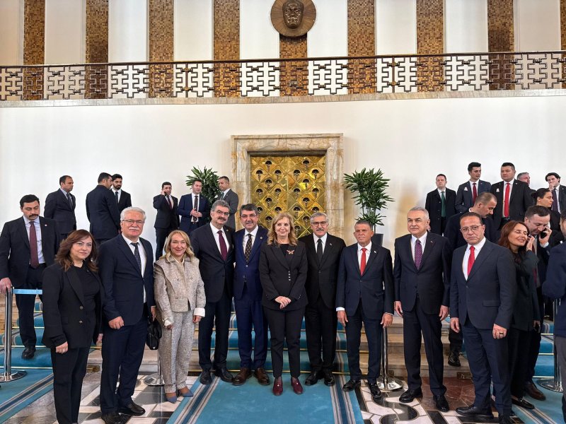 AK Parti Genel Başkan Yardımcısı ve Hatay Milletvekili Hüseyin Yayman, Cumhurbaşkanı Yardımcısı Cevdet Yılmaz